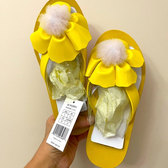 UGG Other - NWT UGG Poppy yellow & light pink flower flip flop